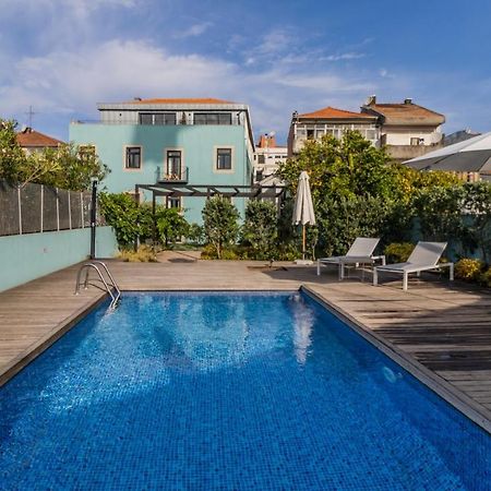 Lovelystay - Downtown Studio With Pool, Ac And Balcony Porto Exterior photo