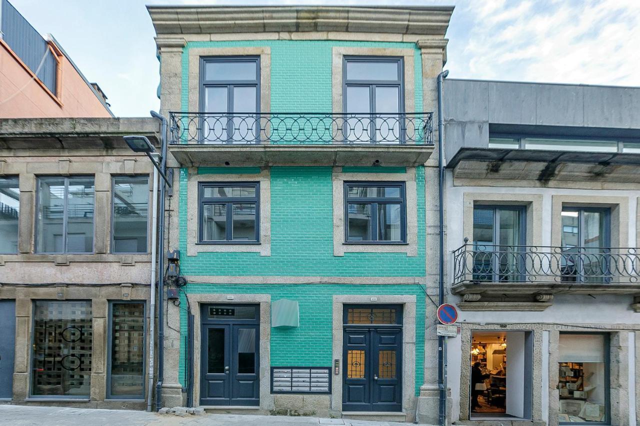 Lovelystay - Downtown Studio With Pool, Ac And Balcony Porto Exterior photo