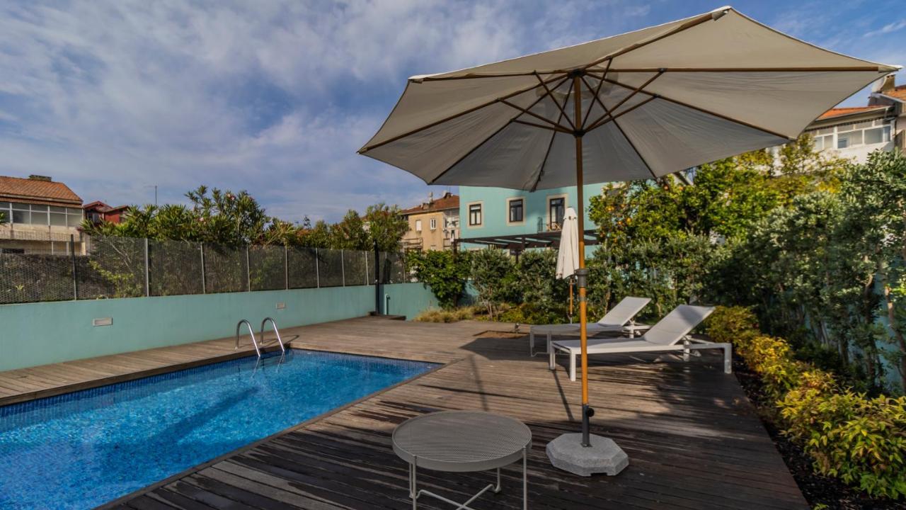 Lovelystay - Downtown Studio With Pool, Ac And Balcony Porto Exterior photo