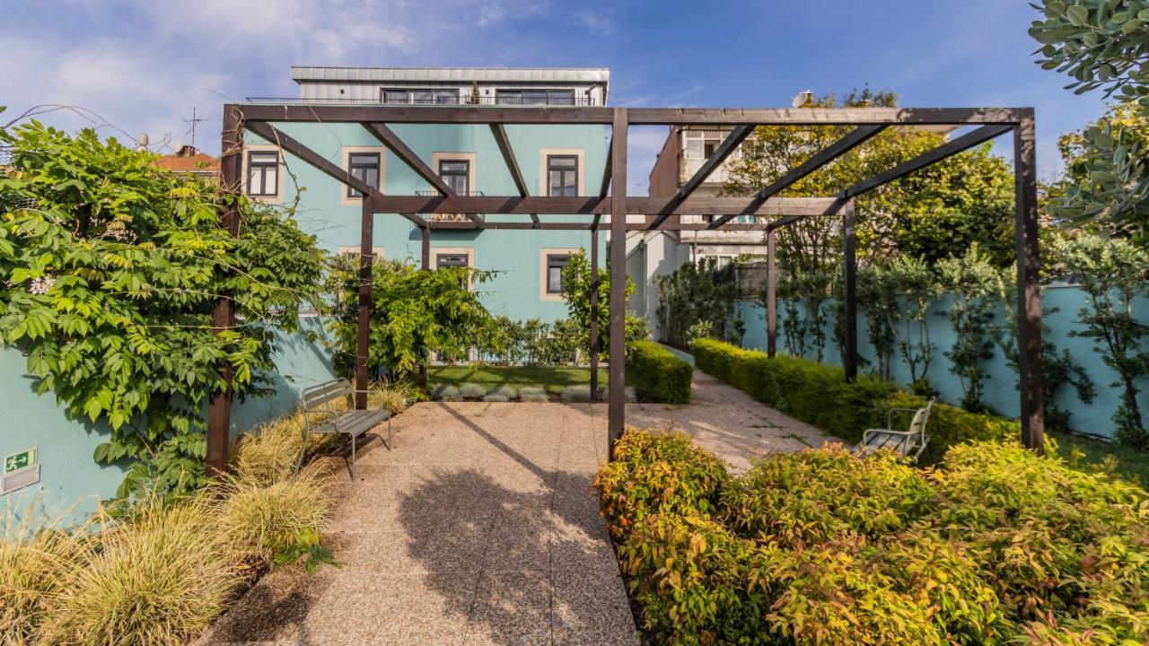 Lovelystay - Downtown Studio With Pool, Ac And Balcony Porto Exterior photo
